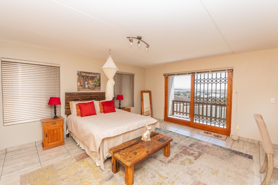 5 Bedroom Property for Sale in Long Acres Country Estate Western Cape